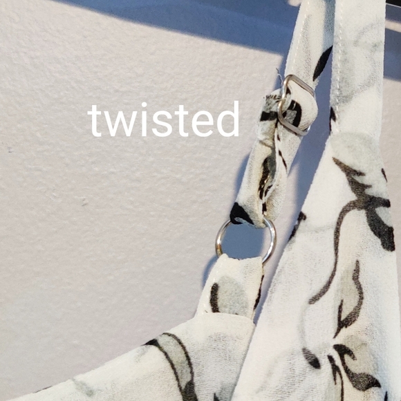 Cabi Sleeveless Blouse w/ Flutter Back - Picture 8 of 12